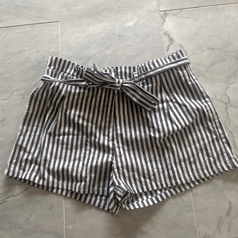 Gray and white striped shorts. Size M.